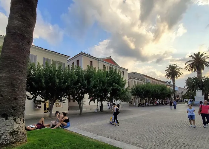 Apt.27-102 Nafplion