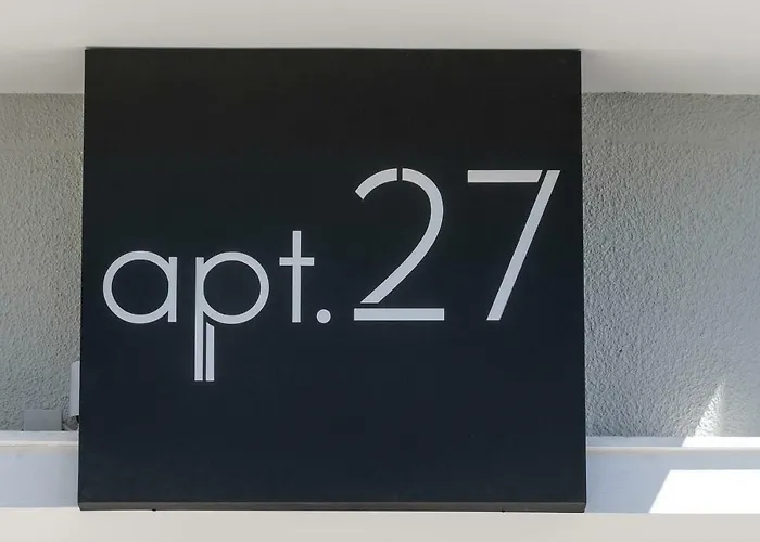 公寓 Apt.27-102 *