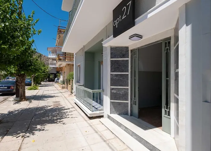 Apt.27-102